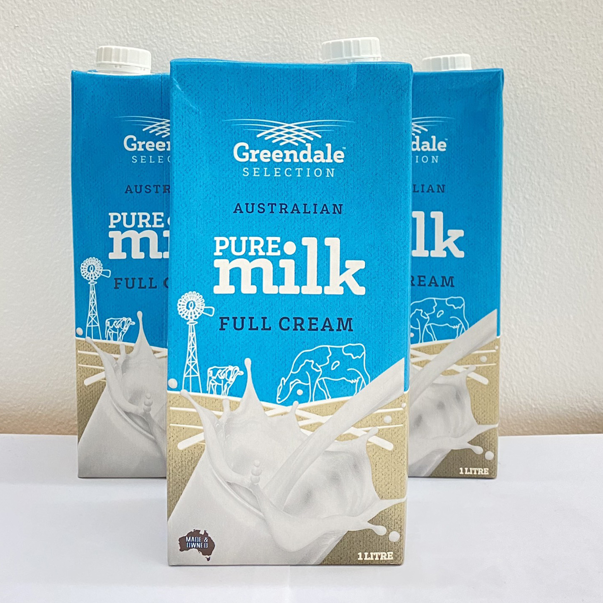 Sữa tươi Úc nguyên kem dạng nước là gì?