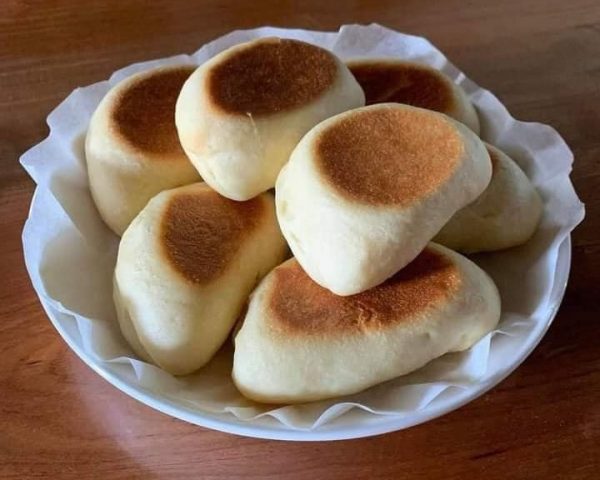 Cách làm bánh mì sữa nhân kem trứng siêu đơn giản 6 Cách làm bánh mì sữa nhân kem trứng