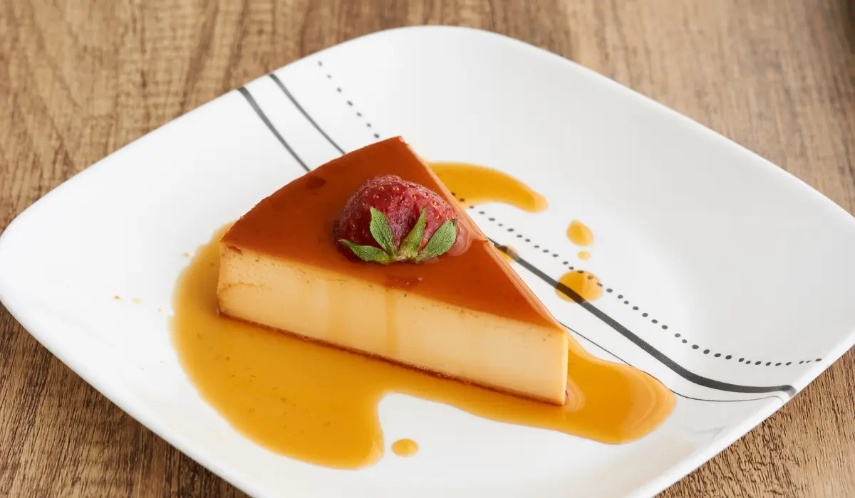 Cách làm bánh flan sữa tươi mềm mịn cực ngon tại nhà 3 Thành phẩm là món bánh flan mịn, căng mềm, thơm ngon