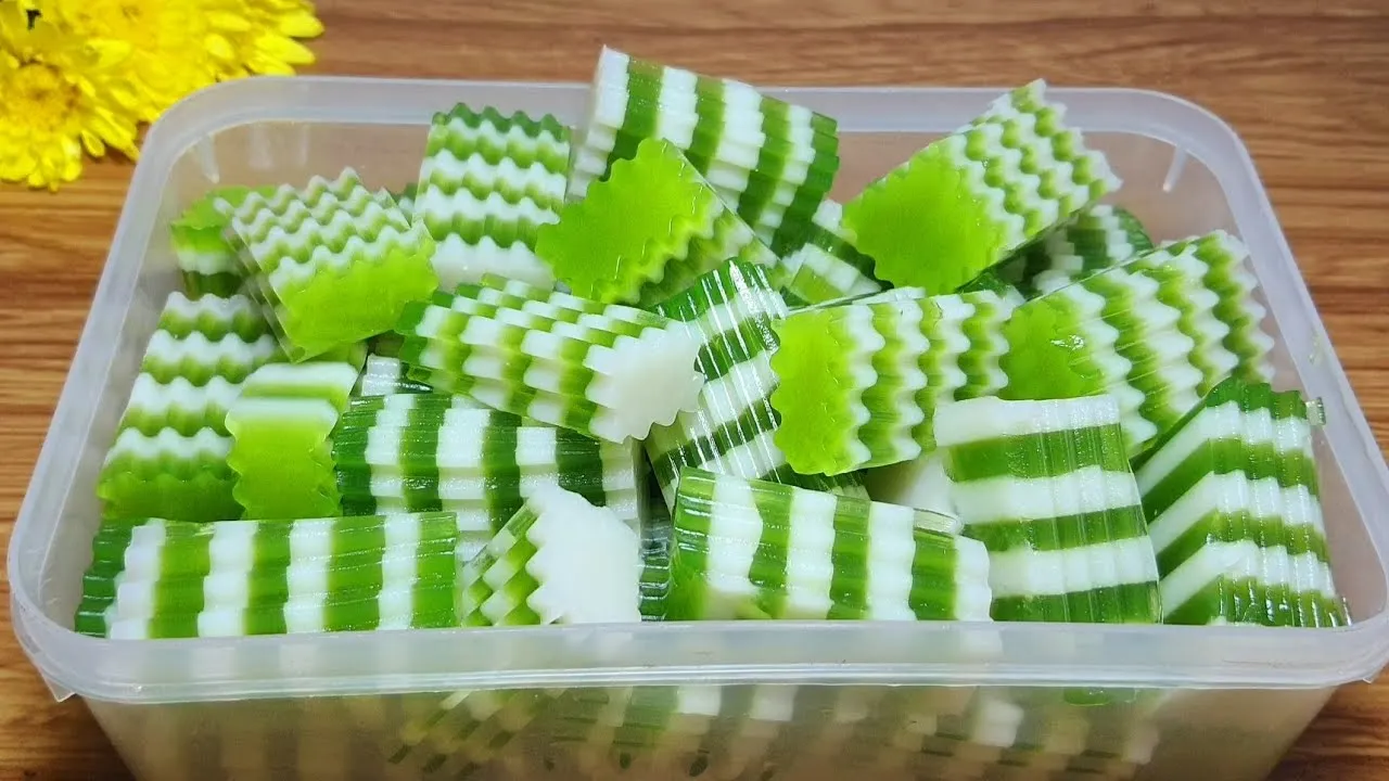 Cách làm rau câu lá dứa sữa tươi đơn giản